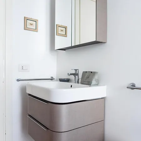 Youhosty - Benedetto Marcello 22 Apartamento *